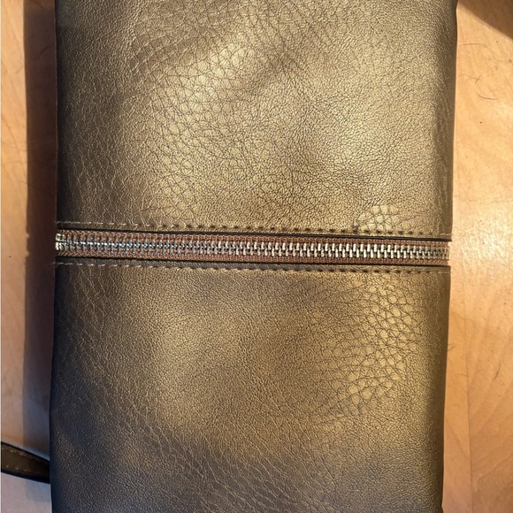 Bueno Black Crossbody Bag - Picture 4 of 10